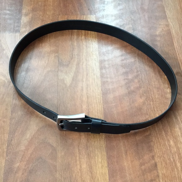 BNWOT Black leather belt - Picture 2 of 8